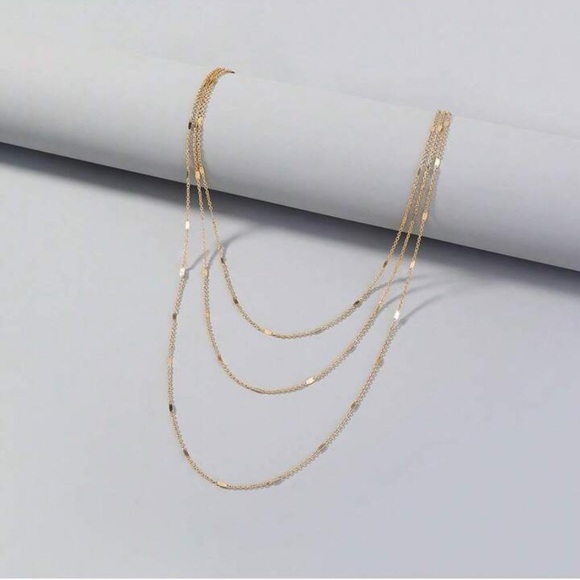 gold layered necklace - Picture 2 of 2